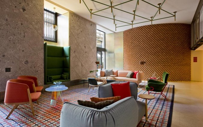 Lounge van hotel Room Mate Giulia in Milaan